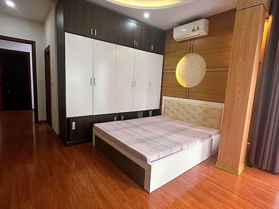 Cho thuê phòng studio tại phố nguyên hồng, p. láng hạ, quận đống đa, hà nội 1