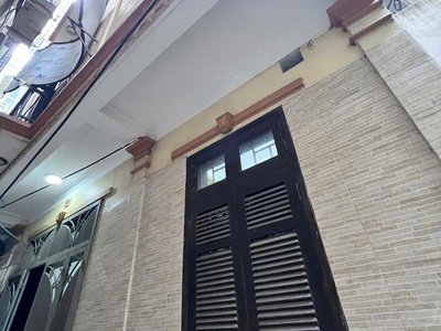 Nhà 5 tầng thịnh hào tôn đức thắng dt 34m2 mặt tiền 6.8m giá 7.5 tỷ 0
