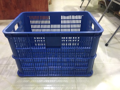 Sóng nhựa 3T9 dùng chở hàng, nhiều màu cho khách lựa chọn 1