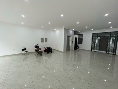 Cho thuê sàn văn phòng tầng 1 Vinhomes Marina 0