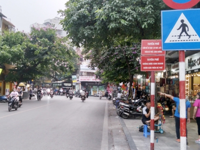 Trung tâm phố cổ-mặt phố Hàng Gai-35M 28TỶ-tây nhiều hơn ta-kinh doanh siêu đỉnh 0