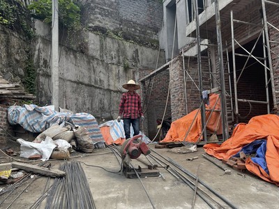 Bán Nhà 3 Tầng Ngõ 10 Cao Xanh,P.Cao Xanh. DT:50m2 Giá Rẻ 1