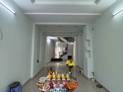 Cho thuê nhà trung tâm   sát Phan Xích Long   diện tích sàn 87m    giá tốt 2