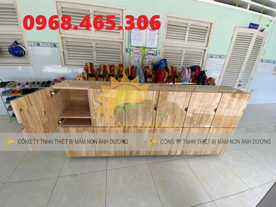 Tủ đựng chăn gối mầm non, tủ gỗ nhà trẻ mầm non 2