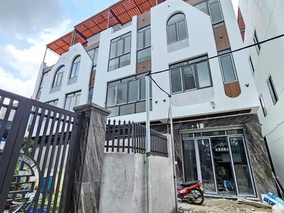 Nhà hồ sen - lê chân   3,6 tỷ 1