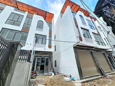 Nhà hồ sen - lê chân   3,6 tỷ 2