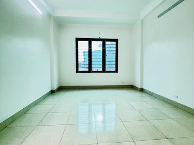 CỰC HIẾM PHỐ MINH KHAI 41m2 4 tầng  lô góc 3 thoáng GIÁ 6.15 tỷ 2
