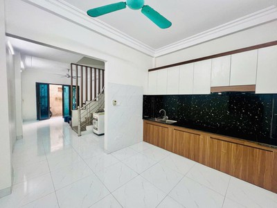 CỰC HIẾM PHỐ MINH KHAI 41m2 4 tầng  lô góc 3 thoáng GIÁ 6.15 tỷ 3