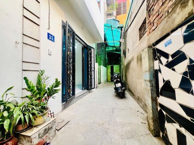 CỰC HIẾM PHỐ MINH KHAI 41m2 4 tầng  lô góc 3 thoáng GIÁ 6.15 tỷ 7
