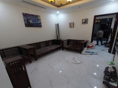 Chính chủ bán căn hộ royal city, tầng thấp, view bể bơi, hướng đông nam, mát mẻ 0