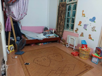 Bán nhà trần cung 50m2, 3t, mt4m, 9.8 tỷ, bắc từ liêm, gần phố, gàn ô tô. 1