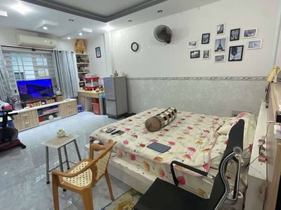 Đường lê hồng phong phường 2 quận 10. 1