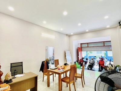 Giáp tân bình - gần ga t3 - đường 8m thông - 82m x4t 4.2❌20 giá 8.x tỷ 0