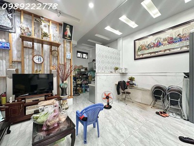 Nhiêu tứ, p7,- trệt, 3 lầu   st trước - 37m2  5x7  nở hậu - rất gần mặt tiền 1