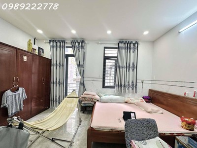 Nhiêu tứ, p7,- trệt, 3 lầu   st trước - 37m2  5x7  nở hậu - rất gần mặt tiền 3