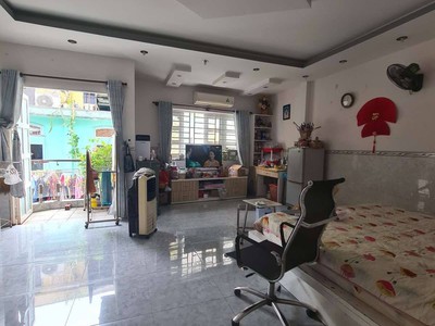 Đường lê hồng phong phường 2 quận 10. 4