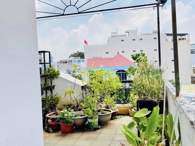 Giáp tân bình - gần ga t3 - đường 8m thông - 82m x4t 4.2❌20 giá 8.x tỷ 3