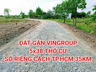 Bán đất thổ 5x38 cách  dt 825 vài km , sổ riêng 1