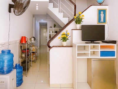 Bán nhà  quận 10, hẻm cách mạng tháng tám, 3 tầng, giá 4.95 tỷ 0