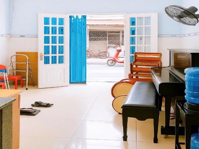 Bán nhà  quận 10, hẻm cách mạng tháng tám, 3 tầng, giá 4.95 tỷ 1