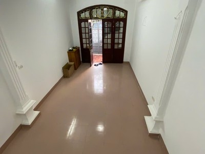Nhà nguyễn văn cừ, 62m , 4pn, có sân để xe, giá 9,5 tỷ. 1
