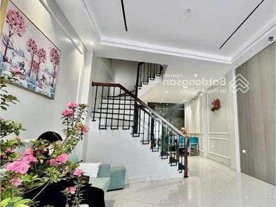  bán nhà hxh 5m 3/2, q.10, gần vạn hạnh mall, 8.x tỷ 2