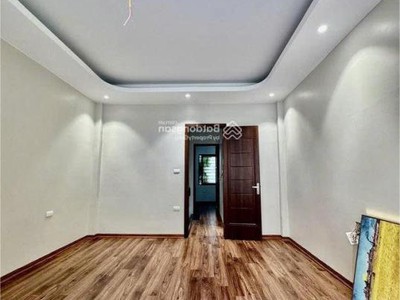  bán nhà hxh 5m 3/2, q.10, gần vạn hạnh mall, 8.x tỷ 3