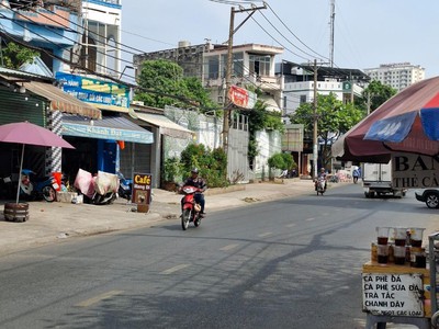 Mặt tiền đắc địa ngay khu dân cư tên lửa   lộ giới 40m   kinh doanh buôn bán sầm uất 4