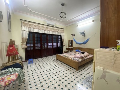 Nhà kiệt ô tô đậu, cô giang sát cầu rồng, 60m2, 3 tầng cứng cáp, 4.xx tỷ 1