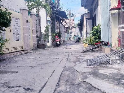 Bán nhà 4 tầng 4.6x20m bùi minh trực, quận 8 căn góc 2 mt hẻm xe hơi nhỉnh 6 tỷ. 0
