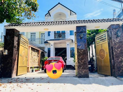 Siêu phẩm mặt phố  ngang khủng 8m   nội thất xịn   chủ định cư châu âu 0