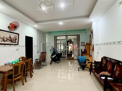 Mtkd khủng q12   3 tầng   136m    ngang 8.5m   chỉ 15 tỷ 2