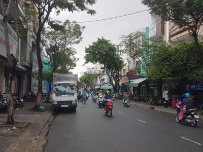 Nhà kiệt thẳng 60m ra tiểu la, thông thoáng, 90m2 ngang 5.2m, c4 cũ, 3.xx tỷ 2