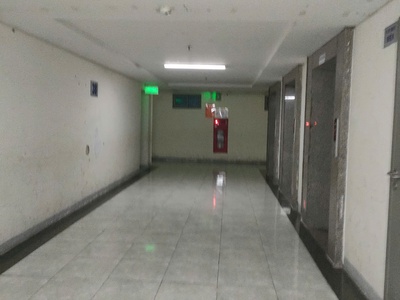 Cho thuê gấp giá rẻ trương định 100m, 1 sàn, mặt tiền 5m, 10 tr/th hoàng mai. 1