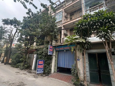 Bán nhà hào nam. 50m2 4 tầng giá 17 tỷ-  mặt ngõ to như mặt phố- sau quy hoạch đường 30m. 2