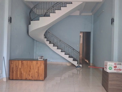 Nhà 2 tầng 3 ngủ   cách mặt tiền đường 2/9 chỉ vài bước   đất 104m2 giá 4 tỷ 0