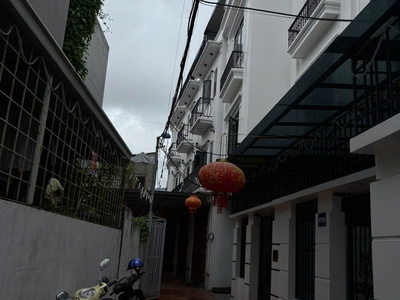 Cần bán gấp nhà nguyên căn chính chủ - 54m2 - 3 tầng - đang cho thuê 4tr5/tháng - trung tâm trần 1