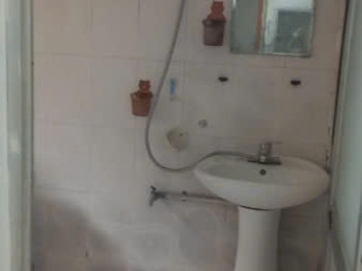Chính chủ cho thuê nhà nguyên căn tại phố khâm thiên - đống đa - hà nội 4