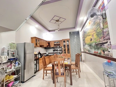 Bán nhà 3 tầng tân đông hiệp dĩ an bình dương   70m2   4m x 17.5m 1