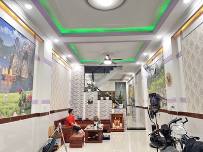 Bán nhà 3 tầng tân đông hiệp dĩ an bình dương   70m2   4m x 17.5m 2