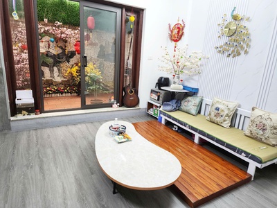 Bán gấp nhà liền kề vị trí vip , kinh doanh tốt, ở cực sướng , tiện ích ngập tràn , đường chiến 1