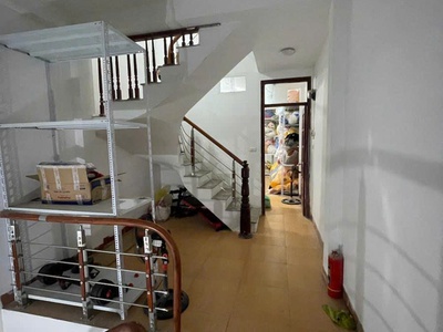 Vị trí đẹp. nhà tây sơn view hồ dt 38m2 6 tầng mặt tiền 3.5m giá 11 tỷ 2