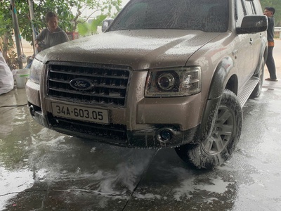 Ford Everest 2008 2.5L 4x2 AT - 900000 km- 325 triệu 0