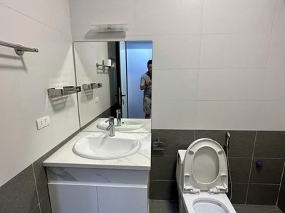 Bán nhà đẹp đủ nội thất ngõ ba gác thạch bàn-long biên  40m2,x 5 tầng,8.1 tỷ. 4