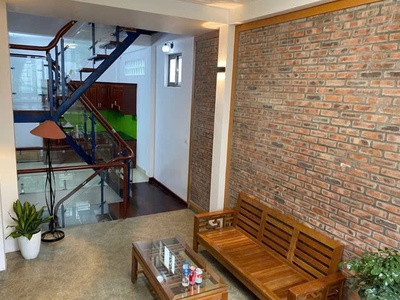 Bán nhà phố ngọc thụy ngõ thông ô tô vào nhà 35m2,x 5 tầng,mặt tiền 3.3m, 7.6 tỷ long biên 1