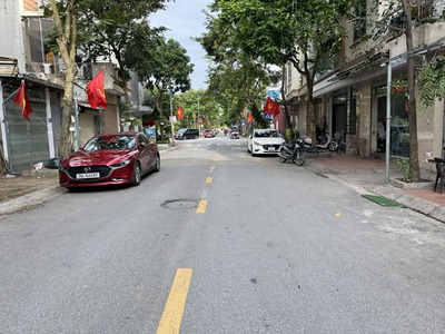 Bán nhà cấp 4 Phố Quán Tình, Giang Biên: 63,4m2, khổ đất đẹp, cách Hồ 30m - Sống Xanh An Lành 0