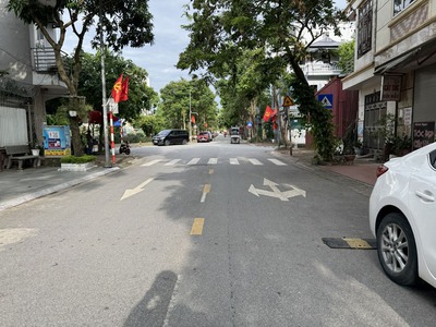 Bán nhà cấp 4 Phố Quán Tình, Giang Biên: 63,4m2, khổ đất đẹp, cách Hồ 30m - Sống Xanh An Lành 1