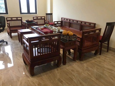 Cần bán 60m2 nhà 6 tầng mặt phố Phạm Khắc Quảng, Giang Biên. Đường rộng 25m, nhà toàn đồ gỗ 0