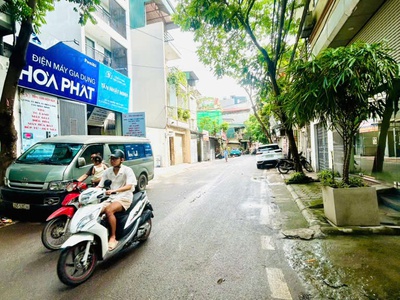 Bán 92M lĩnh nam tặng nhà lô góc nhiều ô tô tránh hoàng mai 1