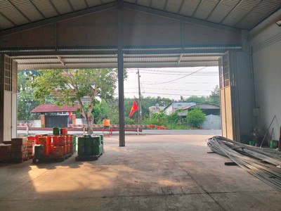 Nhà kho mặt tiền Nguyễn Thị Rành xã Trung Lập Hạ, Củ Chi tổng dt 2221m2 giá 19 tỷ 2